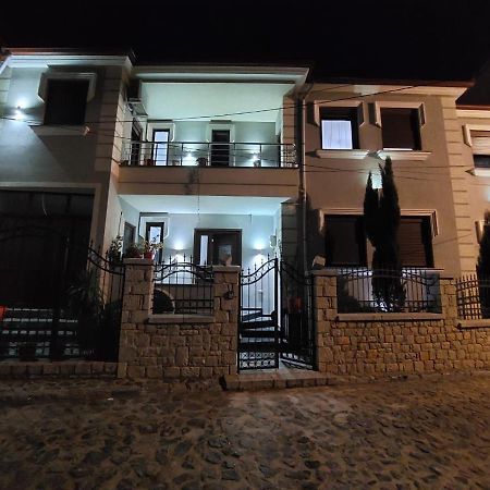 Guesthouse Kocibelli Korce Extérieur photo